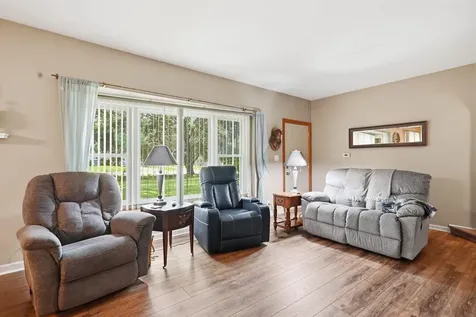 3306 Midway Drive Waterloo IA 50701