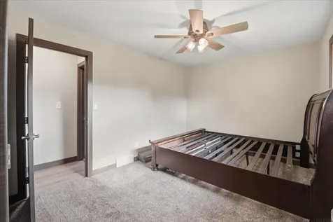 2721 Hiawatha Road Cedar Falls IA 50613