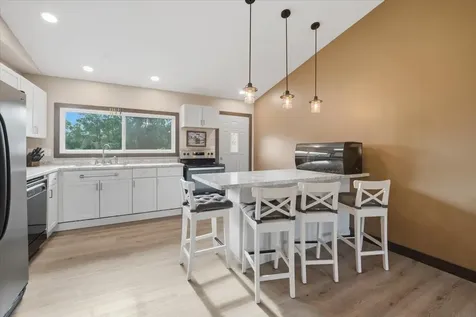 2721 Hiawatha Road Cedar Falls IA 50613