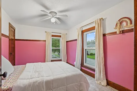 602 SW 3rd Street Waverly IA 50677