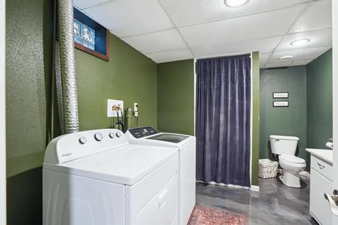 602 SW 3rd Street Waverly IA 50677
