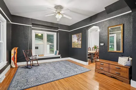 602 SW 3rd Street Waverly IA 50677
