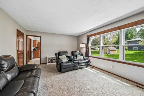 1211 Country Meadows Drive Waverly IA 50677