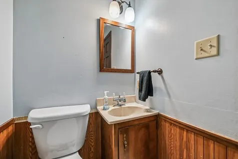 1211 Country Meadows Drive Waverly IA 50677