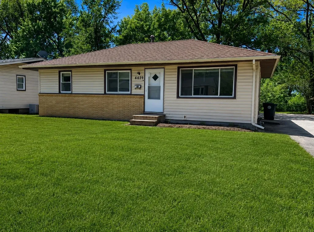 4039 Niles Street Waterloo IA 50703