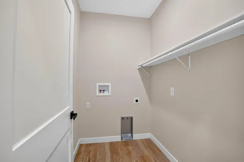 4467 Charm Drive Waterloo IA 50701