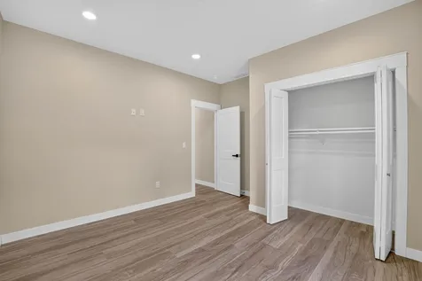 4467 Charm Drive Waterloo IA 50701