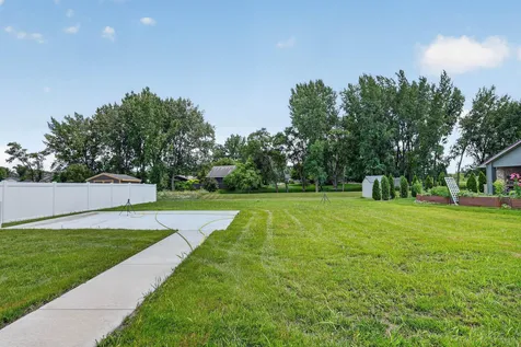 4467 Charm Drive Waterloo IA 50701