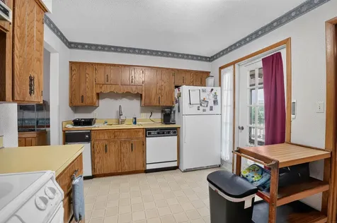 766 Russell Road Waterloo IA 50701