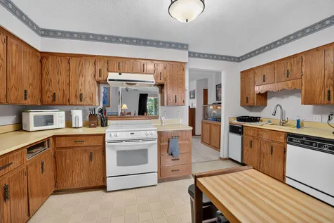 766 Russell Road Waterloo IA 50701