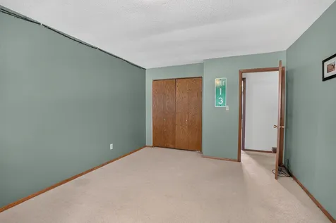 766 Russell Road Waterloo IA 50701