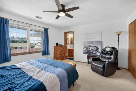 766 Russell Road Waterloo IA 50701