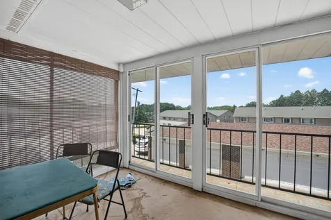 766 Russell Road Waterloo IA 50701