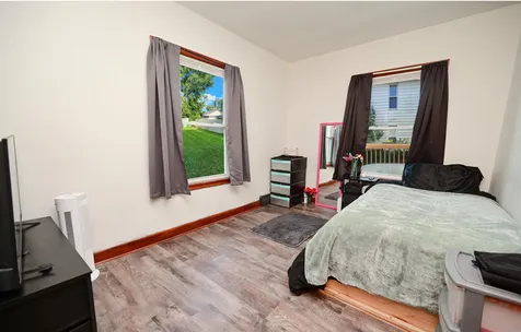 200 S Wayne Street Manchester IA 52057