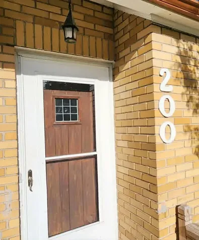 200 S Wayne Street Manchester IA 52057