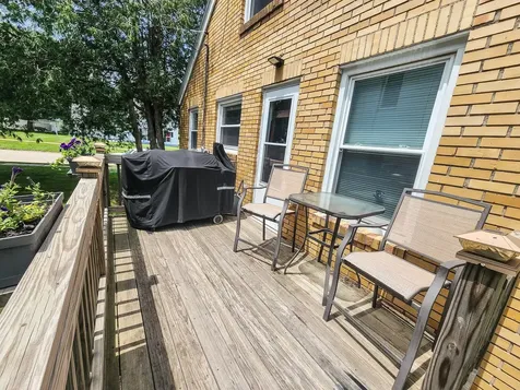 200 S Wayne Street Manchester IA 52057