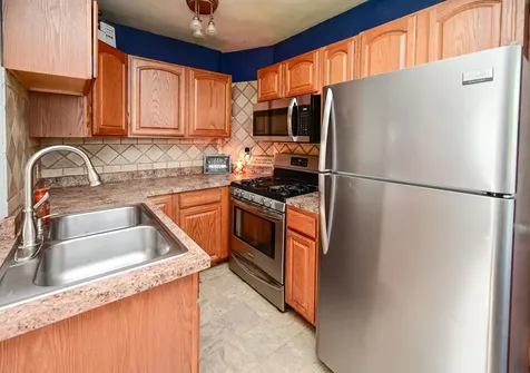 200 S Wayne Street Manchester IA 52057