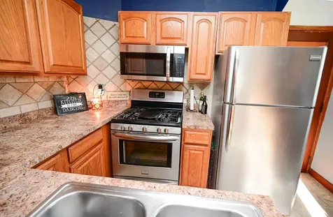200 S Wayne Street Manchester IA 52057