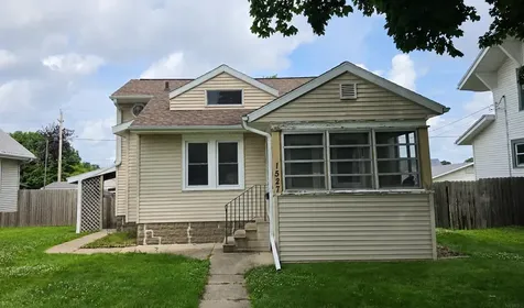 1527 Bertch Avenue Waterloo IA 50702