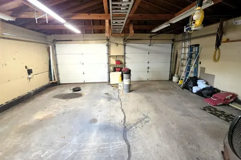 1527 Bertch Avenue Waterloo IA 50702