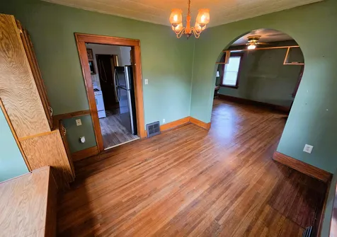 1527 Bertch Avenue Waterloo IA 50702