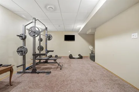 3713 Joan Drive Waterloo IA 50702