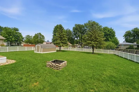 3713 Joan Drive Waterloo IA 50702