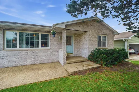 3713 Joan Drive Waterloo IA 50702