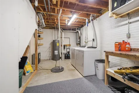 3713 Joan Drive Waterloo IA 50702