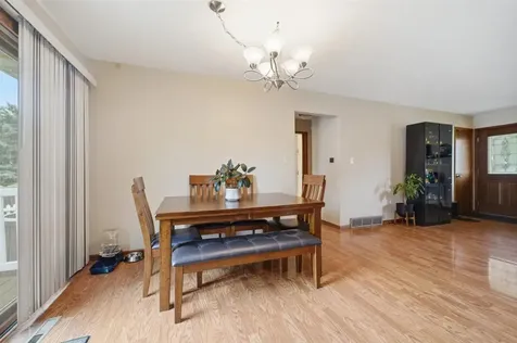 3713 Joan Drive Waterloo IA 50702