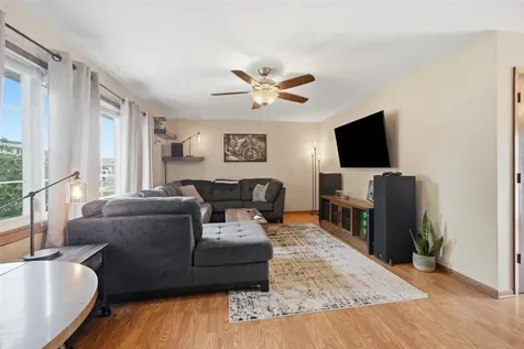 3713 Joan Drive Waterloo IA 50702