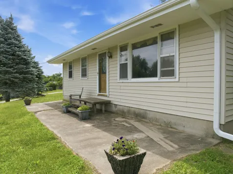 1958 Quiet Lane Marion IA 52302