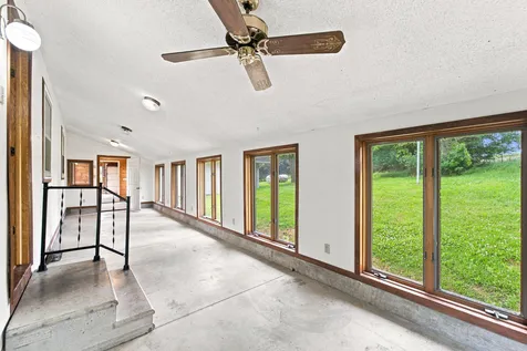 1958 Quiet Lane Marion IA 52302