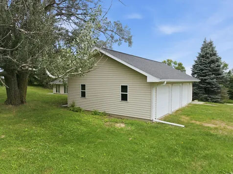 1958 Quiet Lane Marion IA 52302