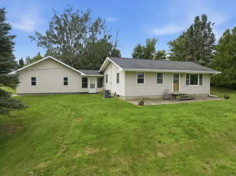 1958 Quiet Lane Marion IA 52302