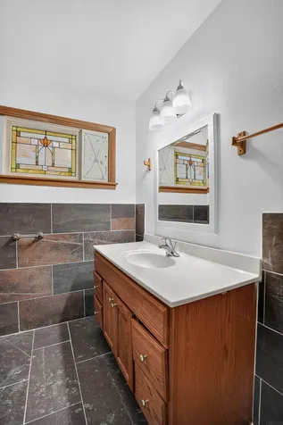 3541 Hammond Avenue Waterloo IA 50702
