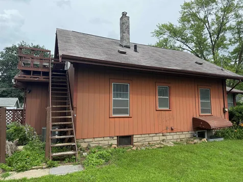 2232 W 3rd Street Waterloo IA 50702