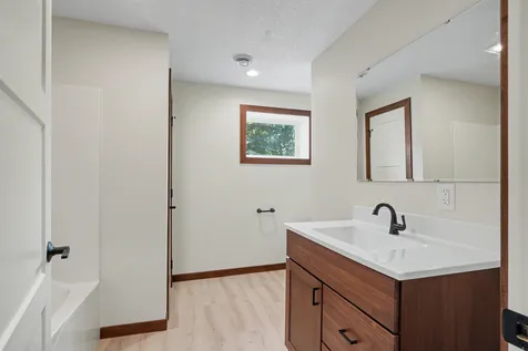 1215 8th Street Jesup IA 50648