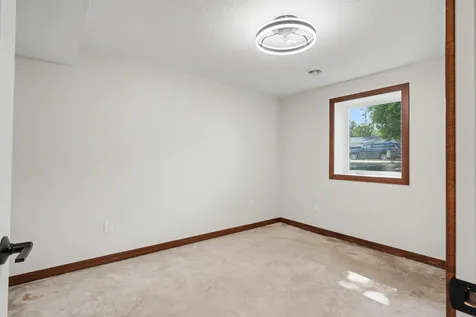 1215 8th Street Jesup IA 50648