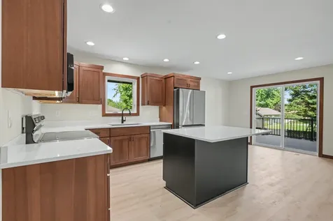 1215 8th Street Jesup IA 50648