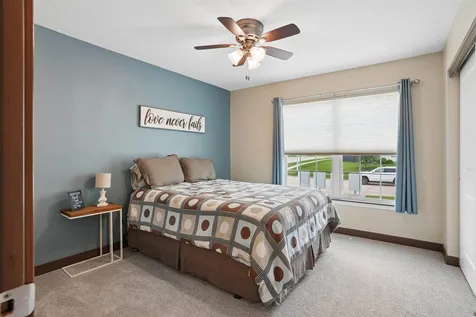 5522 Red Oak Lane Cedar Falls IA 50613