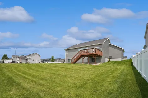 5522 Red Oak Lane Cedar Falls IA 50613