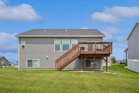 5522 Red Oak Lane Cedar Falls IA 50613