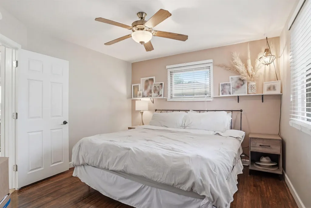 2216 Linnwood Drive Cedar Falls IA 50613