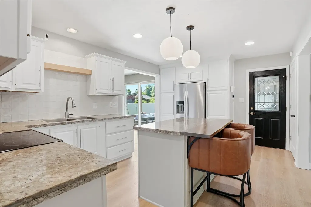 2216 Linnwood Drive Cedar Falls IA 50613