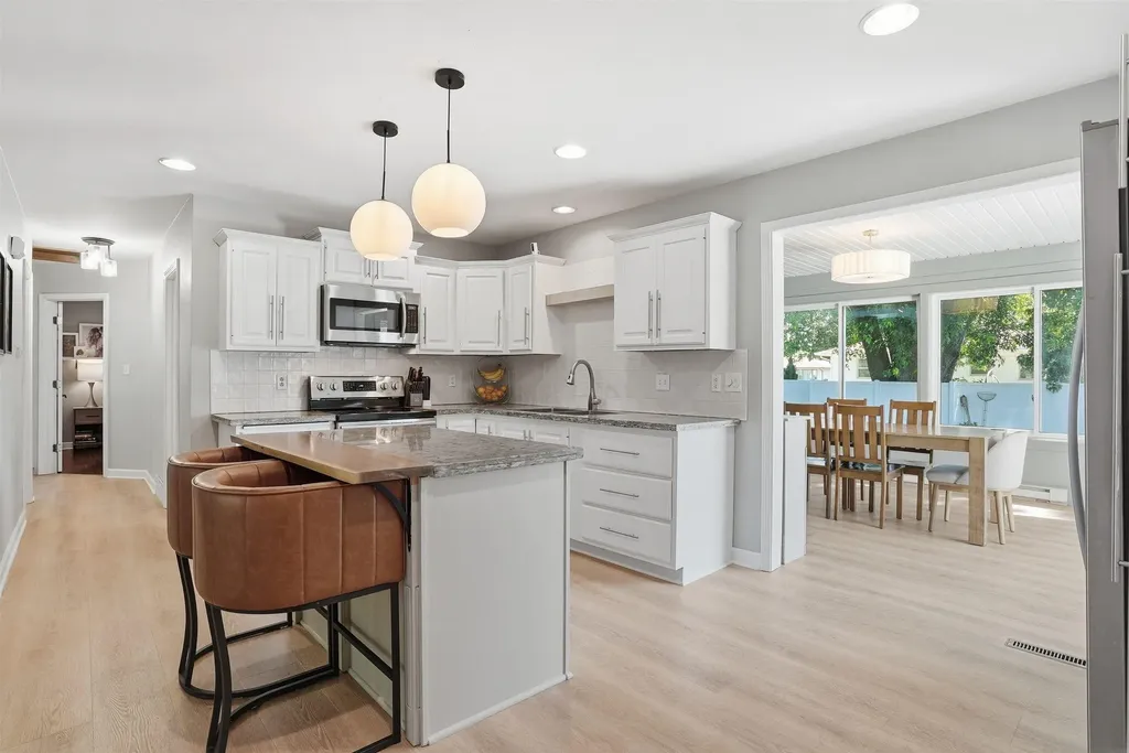 2216 Linnwood Drive Cedar Falls IA 50613
