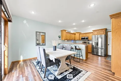 313 Tumbleweed Trail Waverly IA 50677
