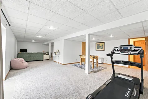 313 Tumbleweed Trail Waverly IA 50677