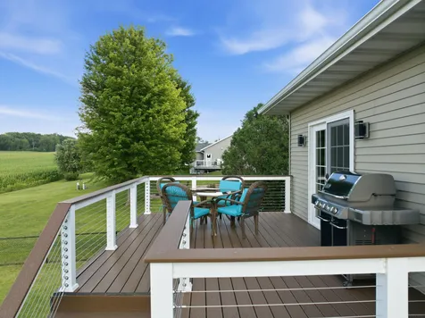 313 Tumbleweed Trail Waverly IA 50677