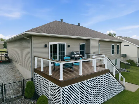 313 Tumbleweed Trail Waverly IA 50677